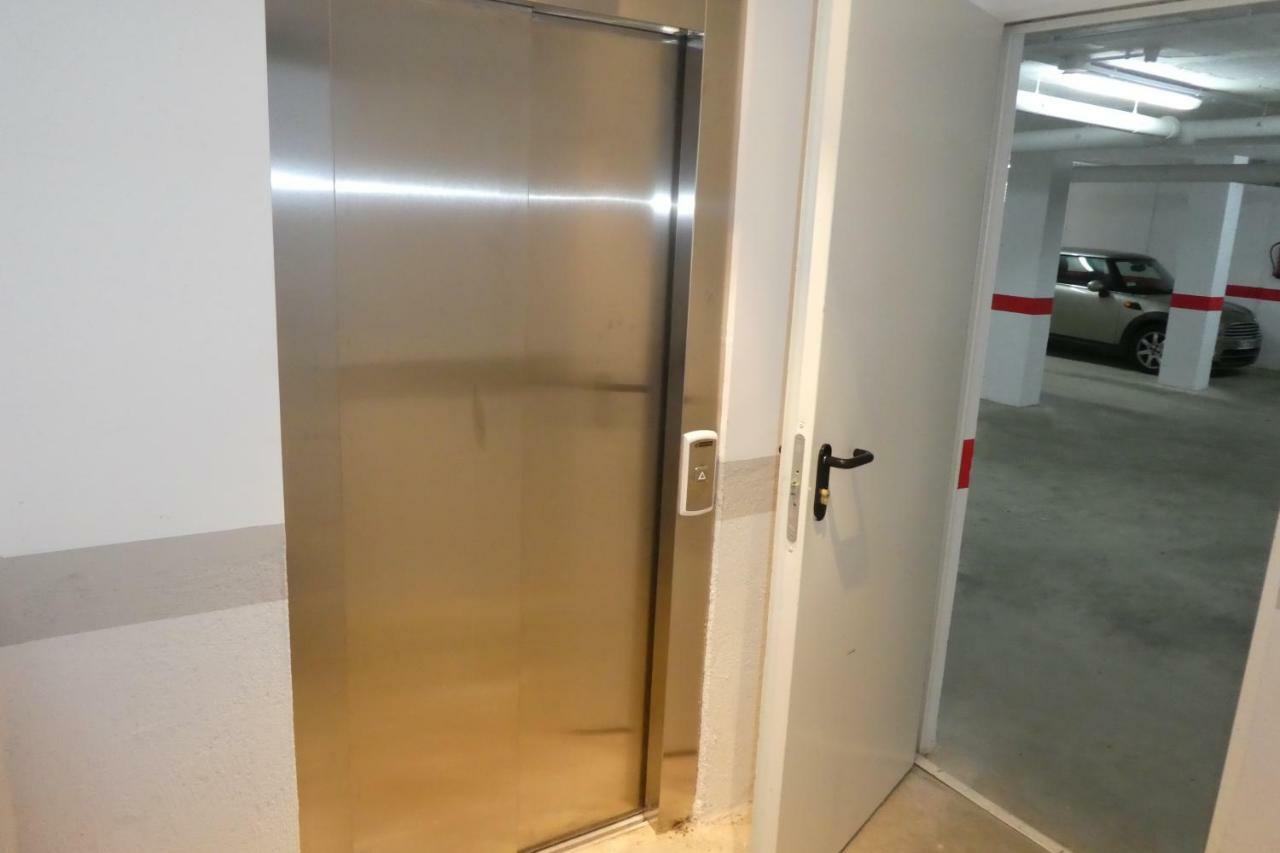 Appartement Plage Salata Rosas Esterno foto